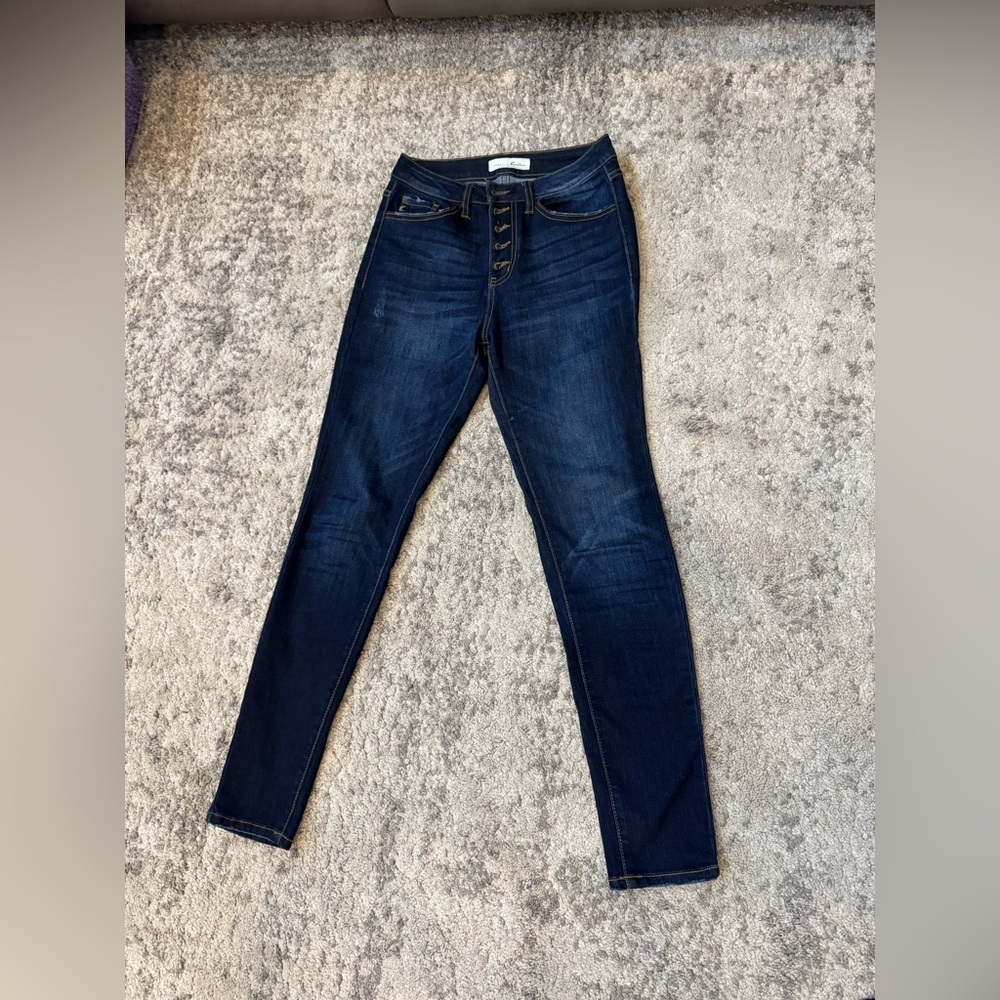 Kancan skinny jeans size 5/26 curvy